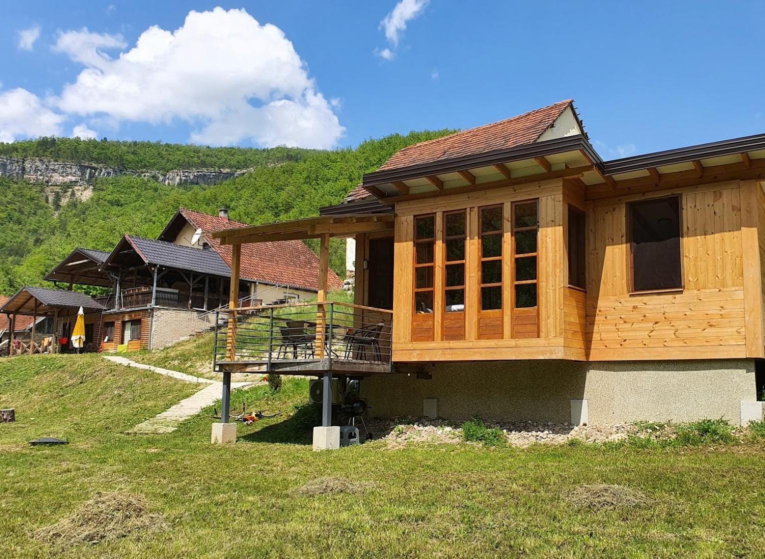 Apartments Ostojic Mokra Gora Esterno foto