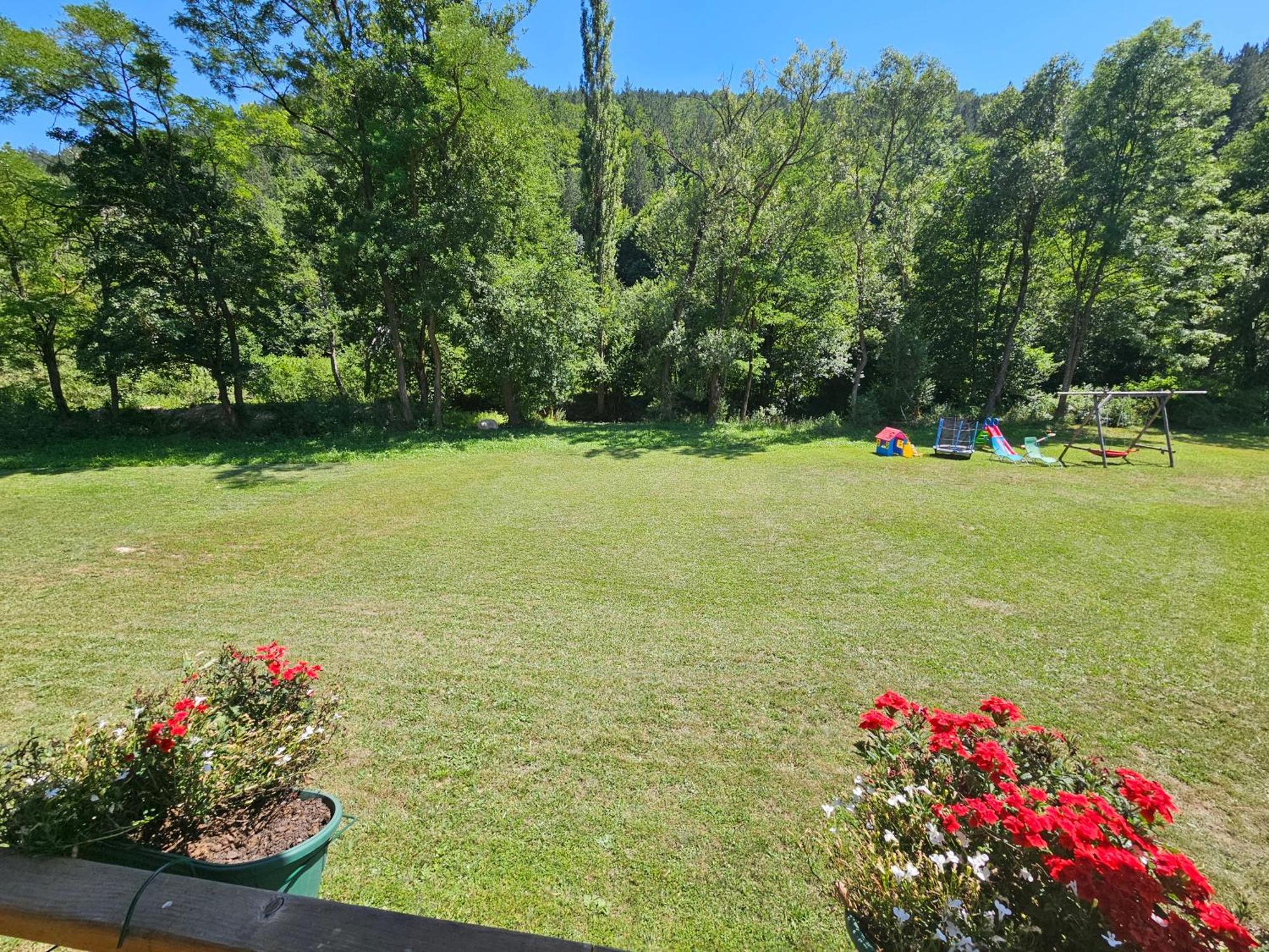 Apartments Ostojic Mokra Gora Esterno foto